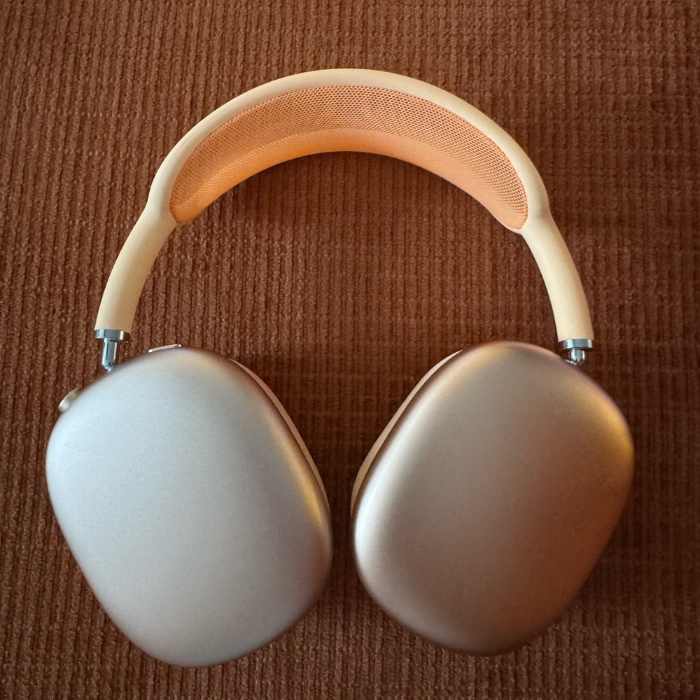 Apple AirPod Max Headphones